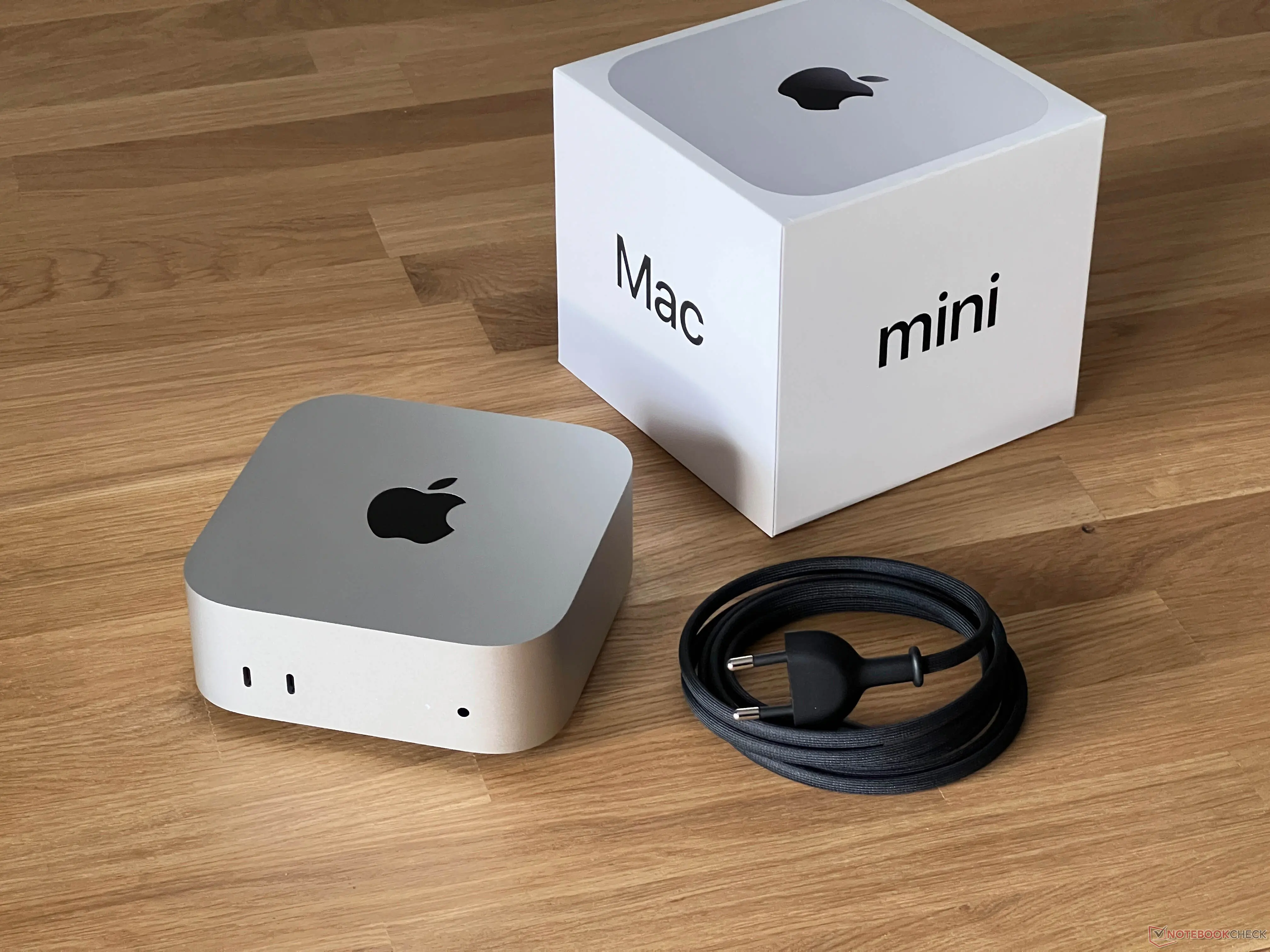 Apple Mac Mini M4 incelemesi - Daha küçük, daha hızlı ve daha yüksek sesle  - Notebookcheck-tr.com