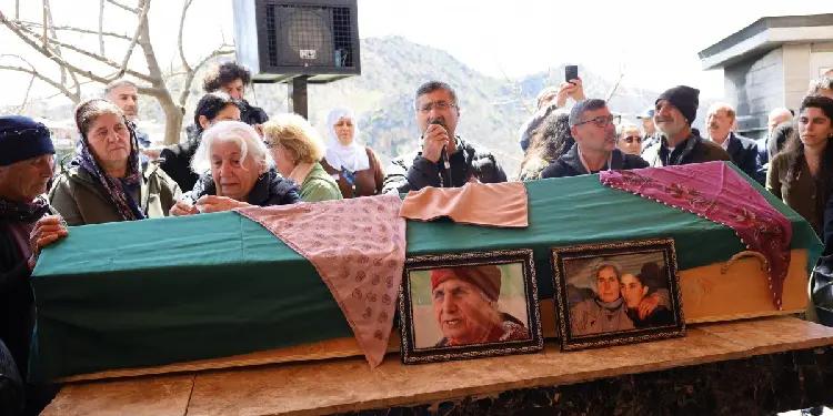 Zeynep Cansız son yolculuğuna uğurlandı – Politika Haber