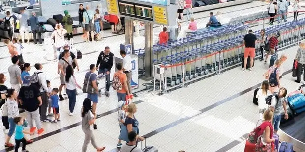 1 Mayıs tatili uçak bileti fiyatlarını uçurdu