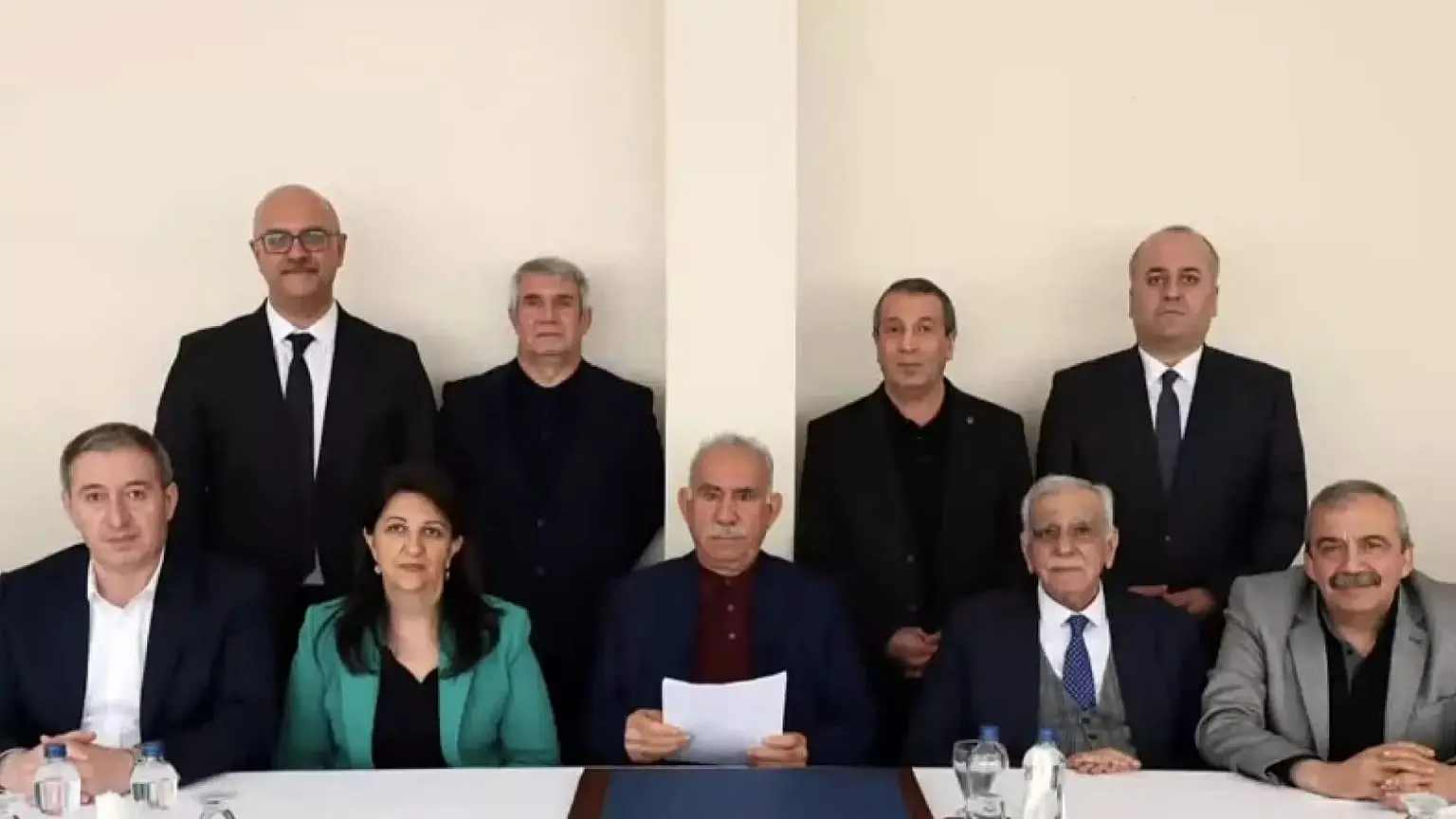 PKK, Öcalan'ın çağrısı ardından ateşkes ilan ettiğini duyurdu | Euronews