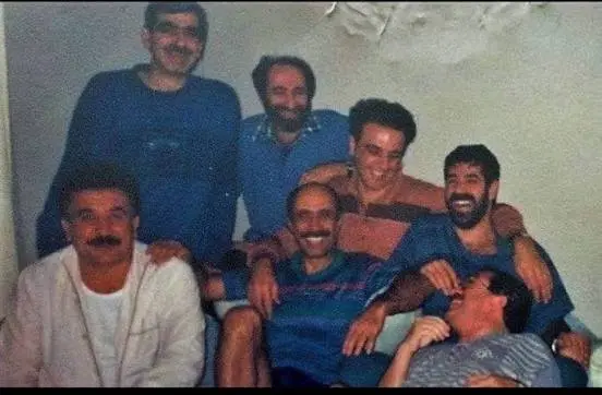 Orhan Doğan 18 yıl önce bugün aramızdan ayrıldı. Bu fotoğrafımız 1994  Ulucanlar Cezaevi'nde çekilmişti. Rahmetle, minnetle anıyorum Orhan Doğan  ve bu mücadelede yitirdiğimiz dostlarımızı.