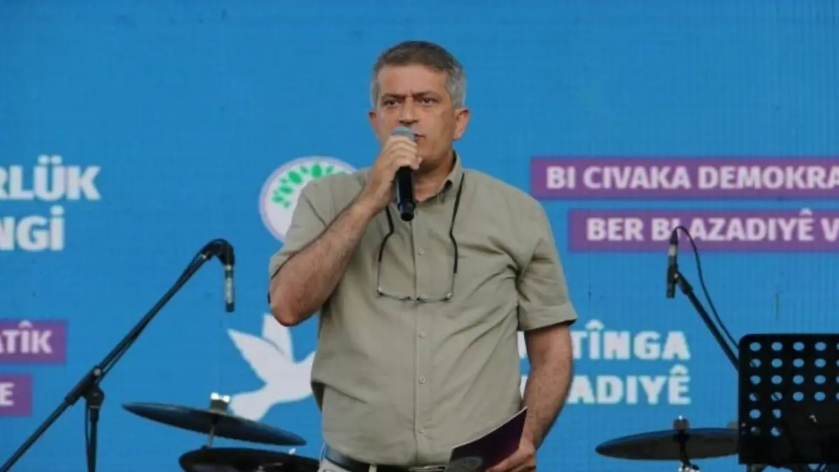 🔴Van ve Mersin'de 'Özgürlük Mitingi' düzenleniyor İmralı Sekreteryası'ndan Çetin  Arkaş: 'Yaralarımızdan güç alacağız ve birbirimizin yaralarını hep birlikte  saracağız. Türkiye'de gerçekten demokratik bir değişim isteniyorsa, Kürt  halkı dikkate alınmak ...