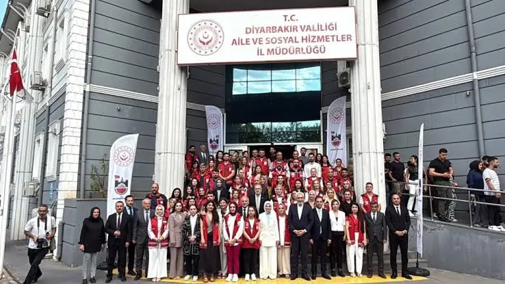 Evlilik Kredisi Alan Gençlere 3 Yeni Destek Açıklandı: Çeyiz, İŞKUR ve TOKİ