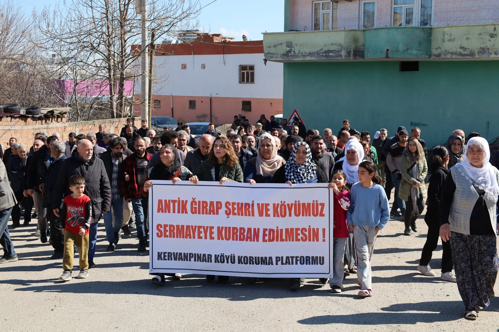 Kervanpınar'da GES protestosu: Tarihi ve merayı ranta feda etmeyiz